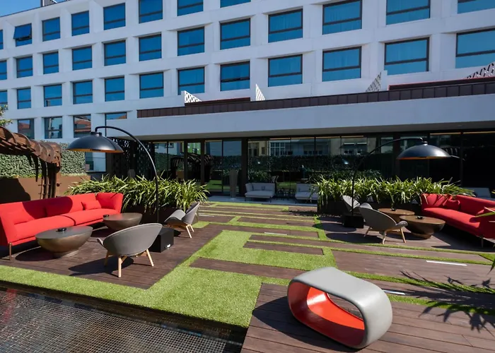 Отель Bessahotel Baixa Порту