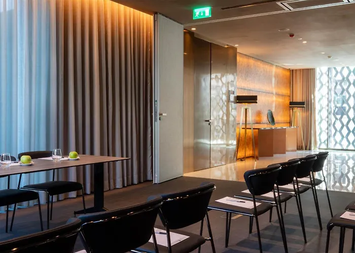 Bessahotel Baixa Отель Порту